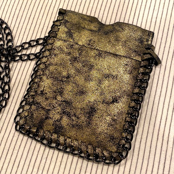 Cross Body Purse - Picture 3 of 3